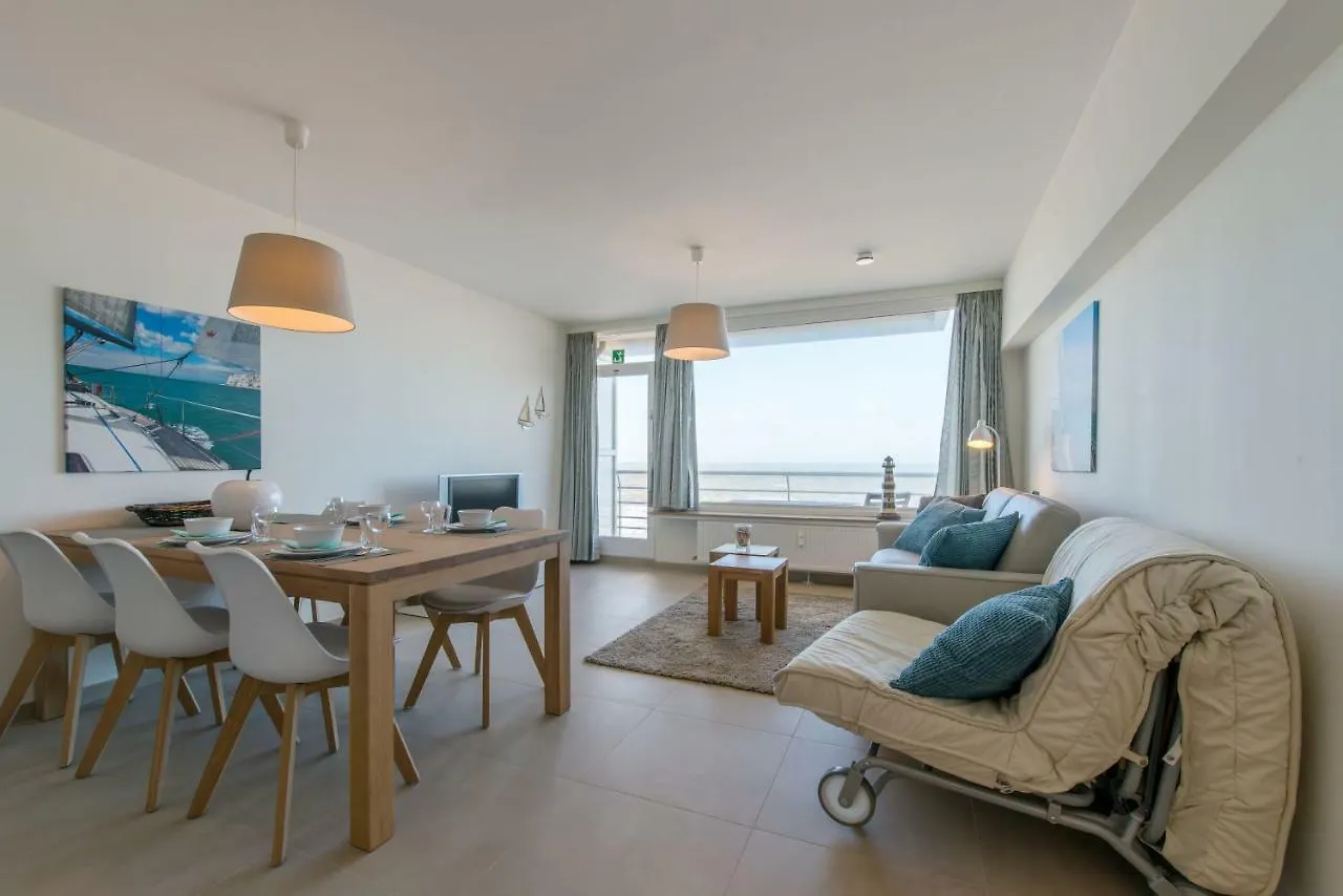 Cosy Studio With Sea View In Ostende