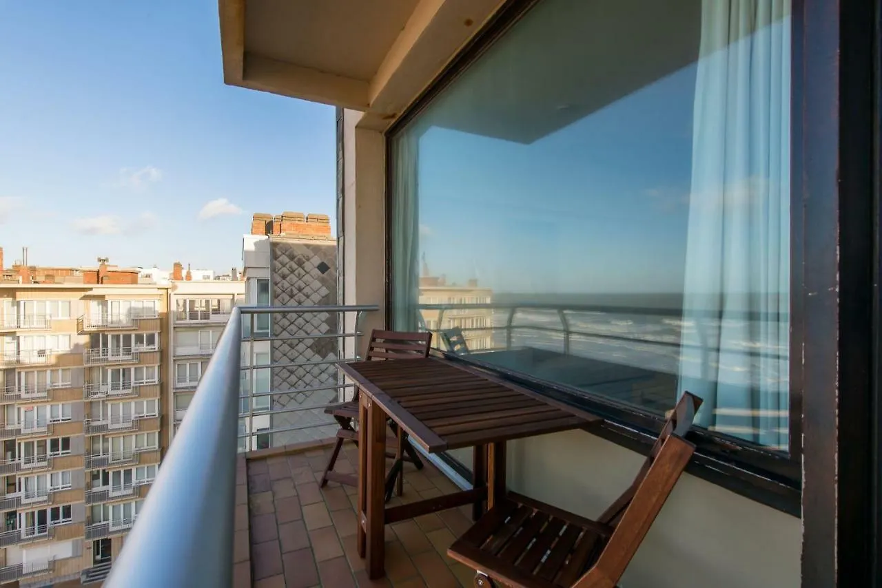 Cosy Studio With Sea View In Ostende Appartement
